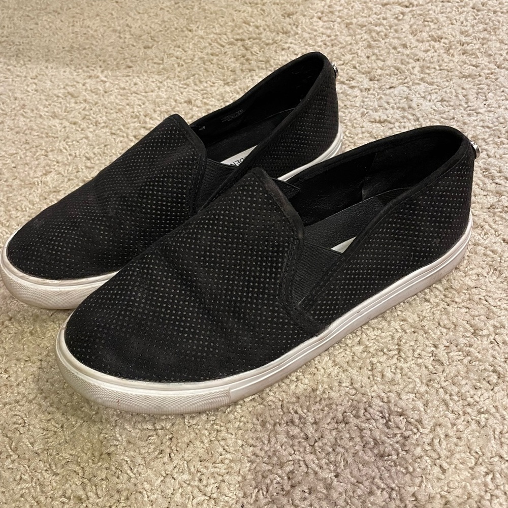 Steve Madden Slip Ons